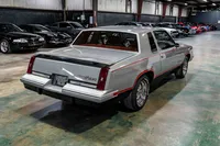 4_1984-Oldsmobile-Hurst Olds-Silver and Black-453022-34.jpg